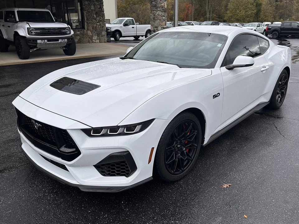 2024 Ford S650 Mustang - Image 2 of 12