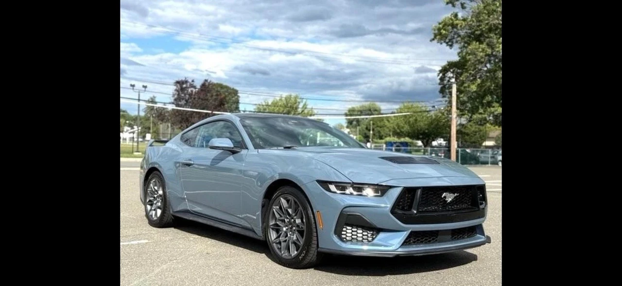 2024 Ford S650 Mustang - Image 2 of 18