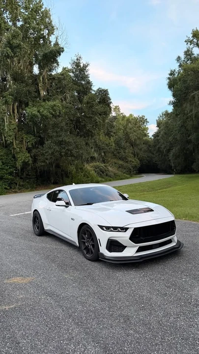 2024 Ford S650 Mustang GT - Image 2 of 14