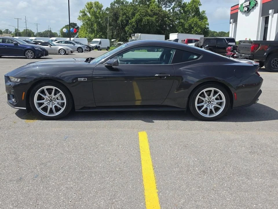 2024 Ford S650 Mustang GT - Image 2 of 13