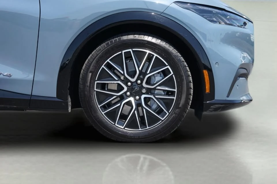 2024 Ford Mustang Mach-E - Image 2 of 4