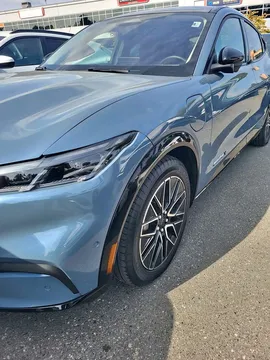 2024 Ford Mustang Mach-E Premium AWD