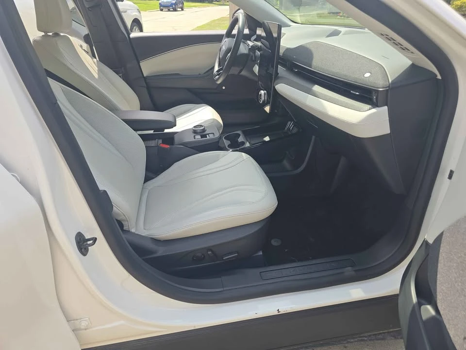 2024 Ford Mustang Mach-E - Image 12 of 17