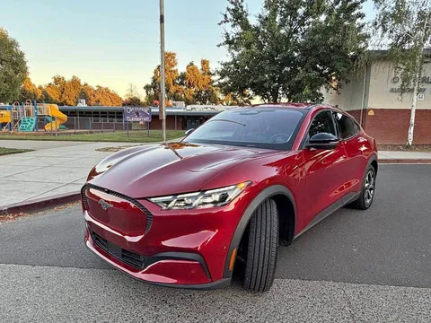 2024 Ford Mustang Mach-E Select Sport Utility 4D