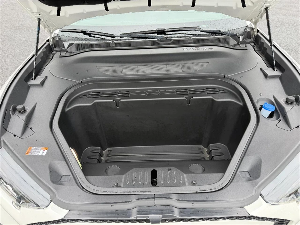 2024 Ford Mustang Mach-E - Image 13 of 31