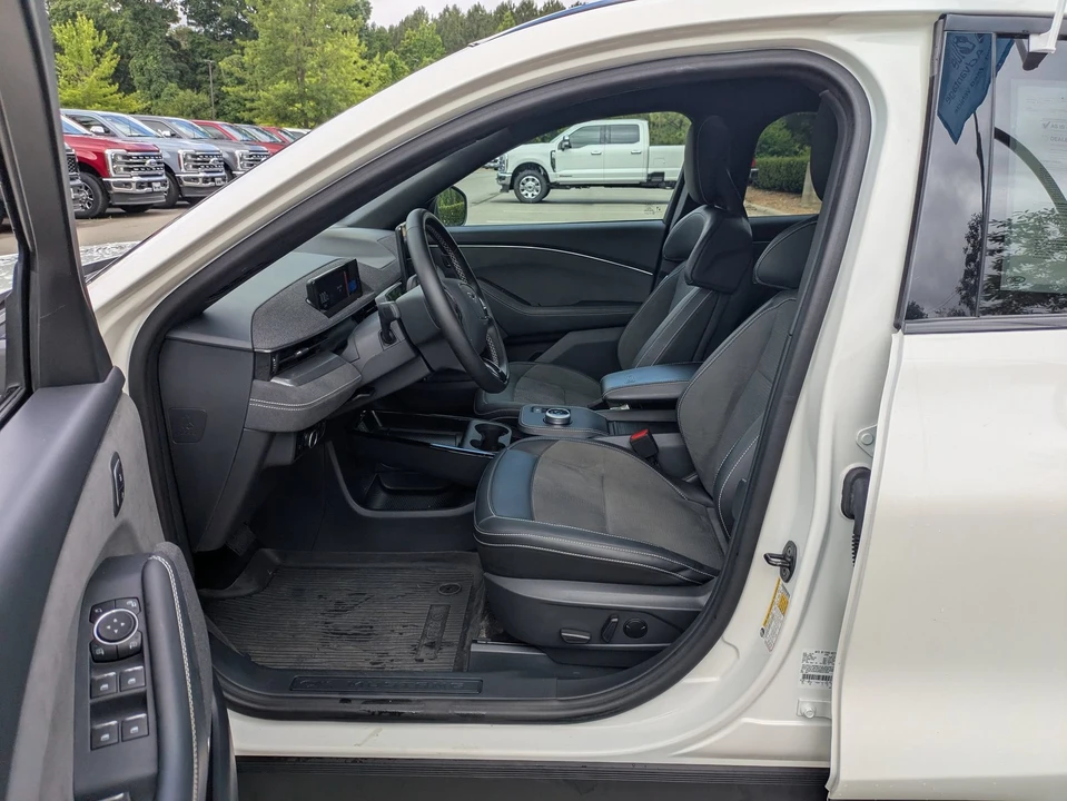 2024 Ford Mustang Mach-E - Image 13 of 31