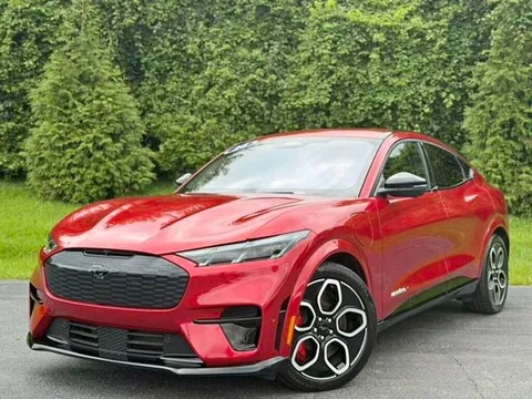 2024 Ford Mustang Mach-E