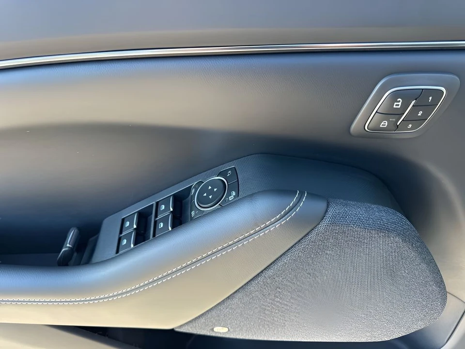 2024 Ford Mustang Mach-E - Image 27 of 31