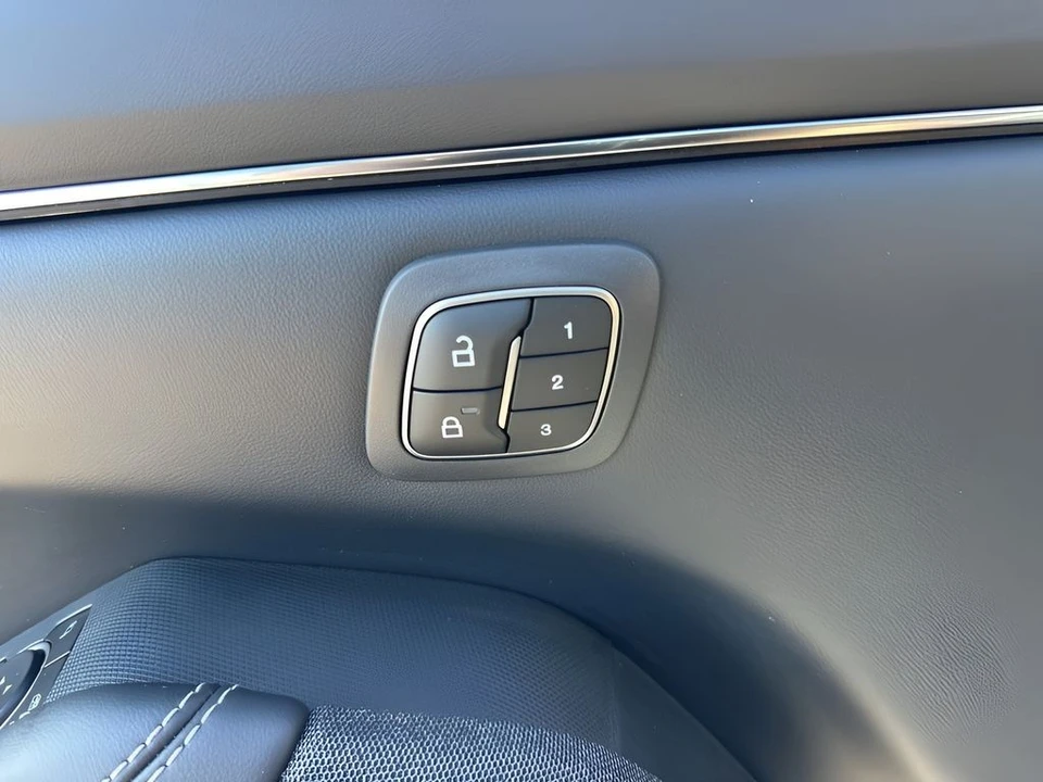 2024 Ford Mustang Mach-E - Image 11 of 31