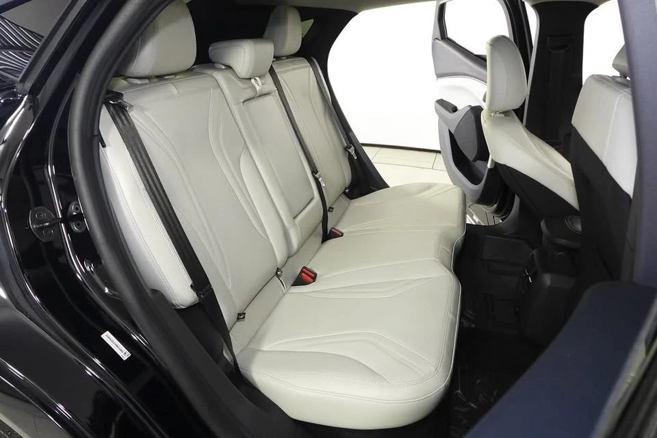 2024 Ford Mustang Mach-E - Image 18 of 19