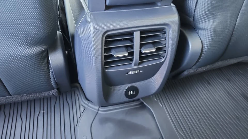 2024 Ford Mustang Mach-E - Image 15 of 20