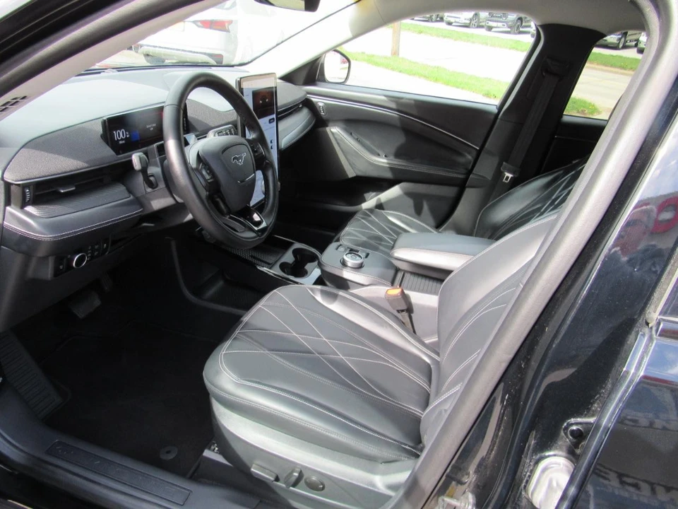 2024 Ford Mustang Mach-E - Image 13 of 31