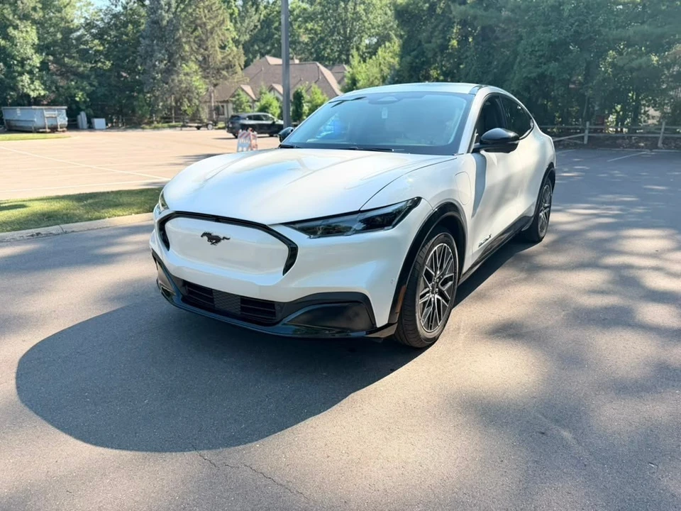 2024 Ford S650 Mustang - Image 2 of 31