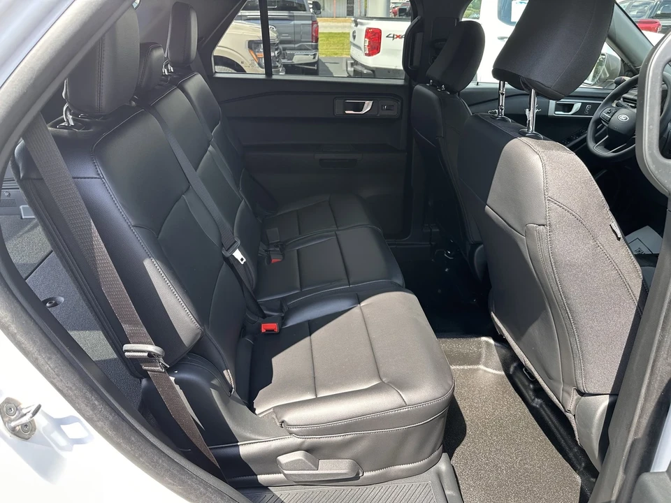 2024 Ford Explorer 6th Gen - Image 16 of 21