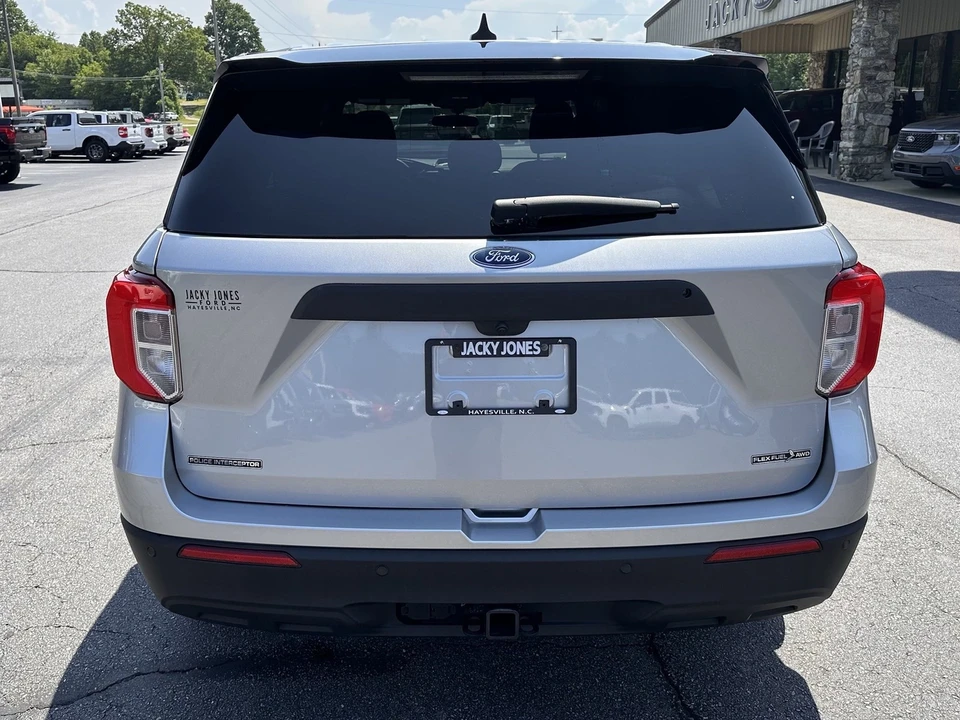 2024 Ford Explorer 6th Gen - Image 7 of 12