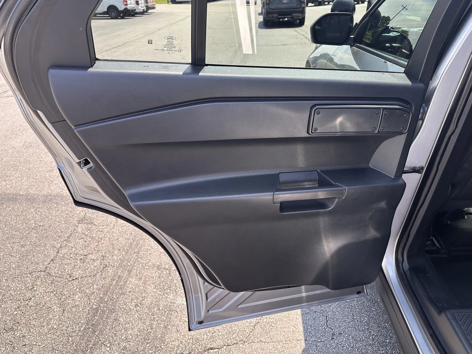 2024 Ford Explorer 6th Gen - Image 11 of 12