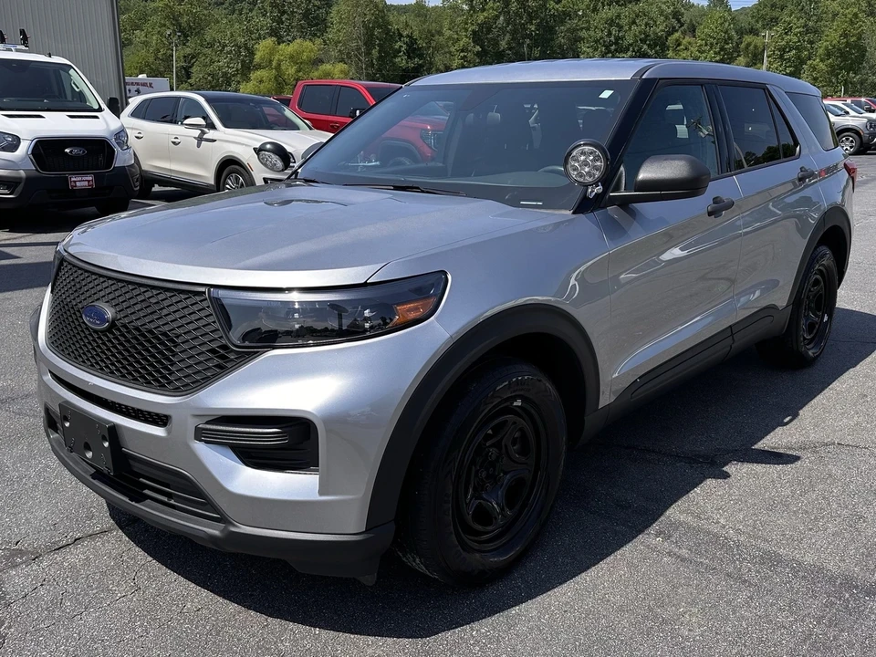 2024 Ford Explorer 6th Gen - Image 2 of 12