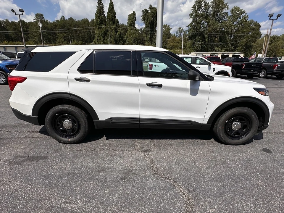 2024 Ford Explorer 6th Gen - Image 5 of 12