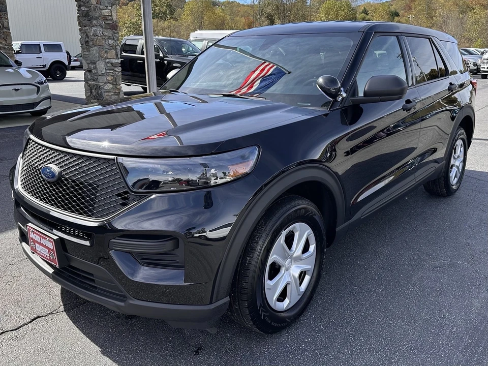 2024 Ford Explorer 6th Gen - Image 2 of 12
