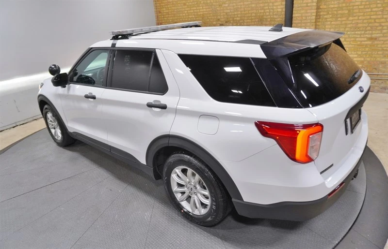 2024 Ford Explorer 6th Gen - Image 16 of 21