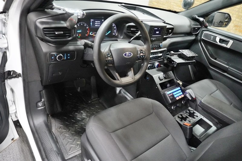 2024 Ford Explorer 6th Gen - Image 20 of 21