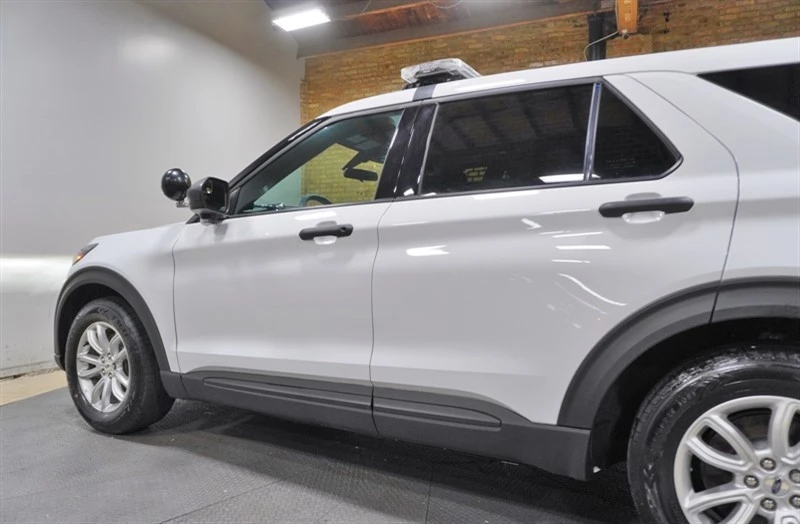 2024 Ford Explorer 6th Gen - Image 18 of 21