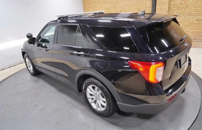 2024 Ford Explorer 6th Gen - Image 16 of 21