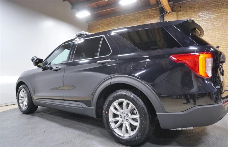 2024 Ford Explorer 6th Gen - Image 17 of 21