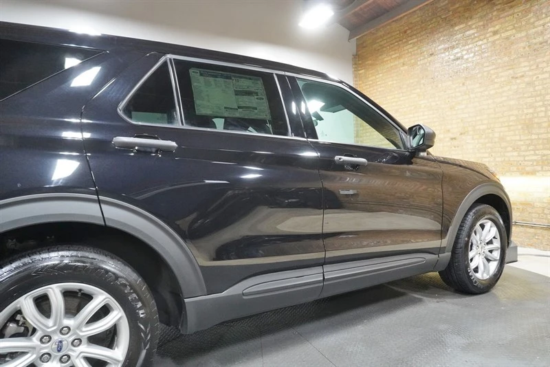 2024 Ford Explorer 6th Gen - Image 13 of 21