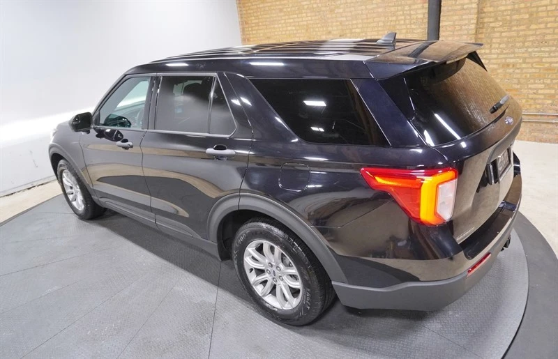2024 Ford Explorer 6th Gen - Image 16 of 21