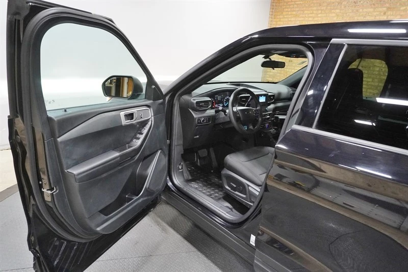 2024 Ford Explorer 6th Gen - Image 19 of 21