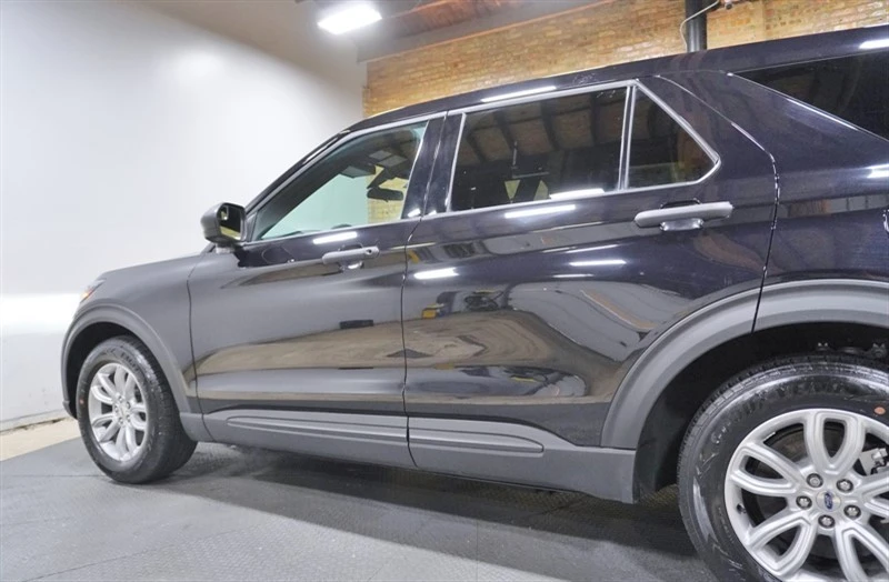 2024 Ford Explorer 6th Gen - Image 18 of 21