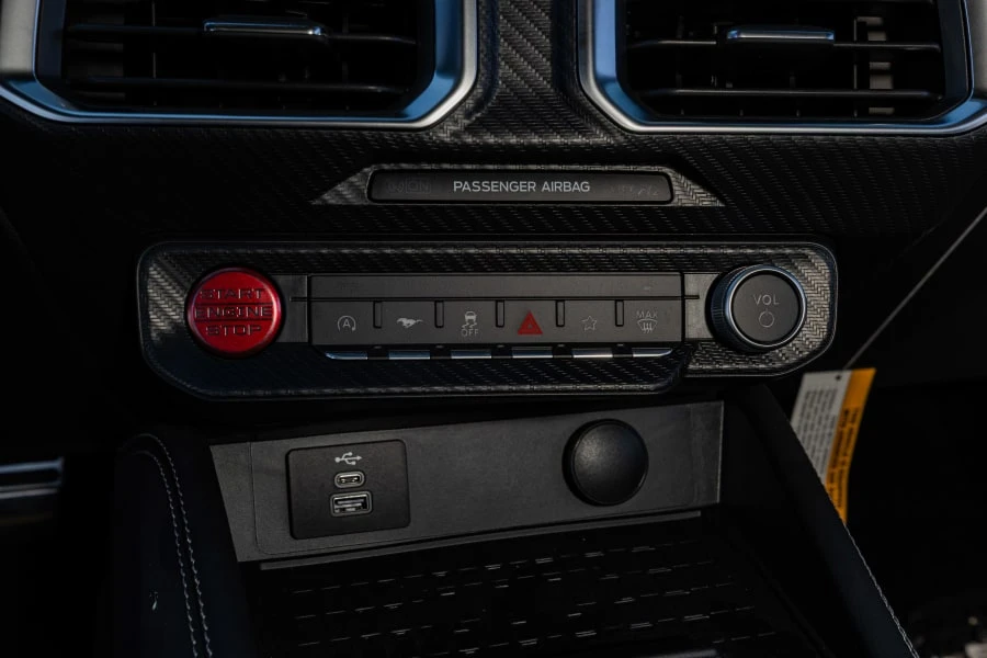 2024 Ford Shelby Mustang - Image 25 of 31