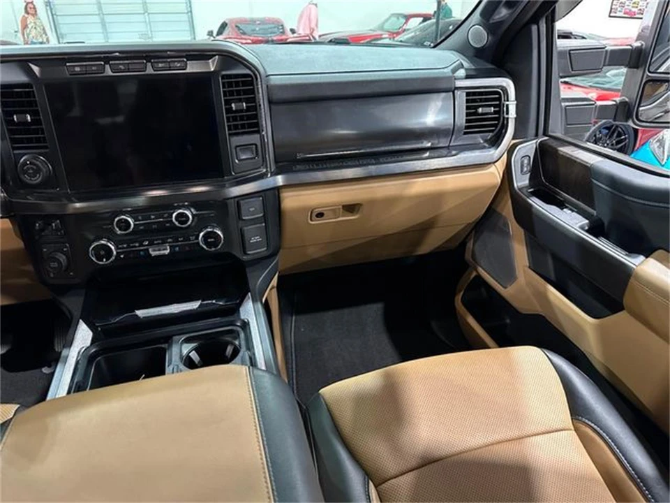 2024 Ford Super Duty 5th Gen - Image 11 of 30