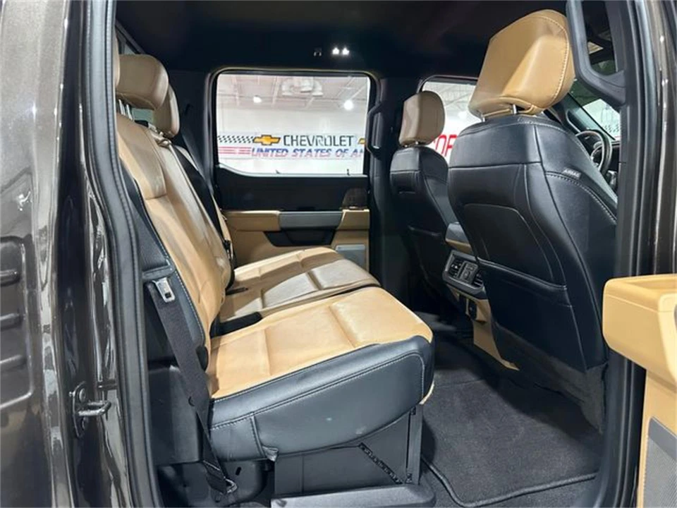 2024 Ford Super Duty 5th Gen - Image 17 of 30