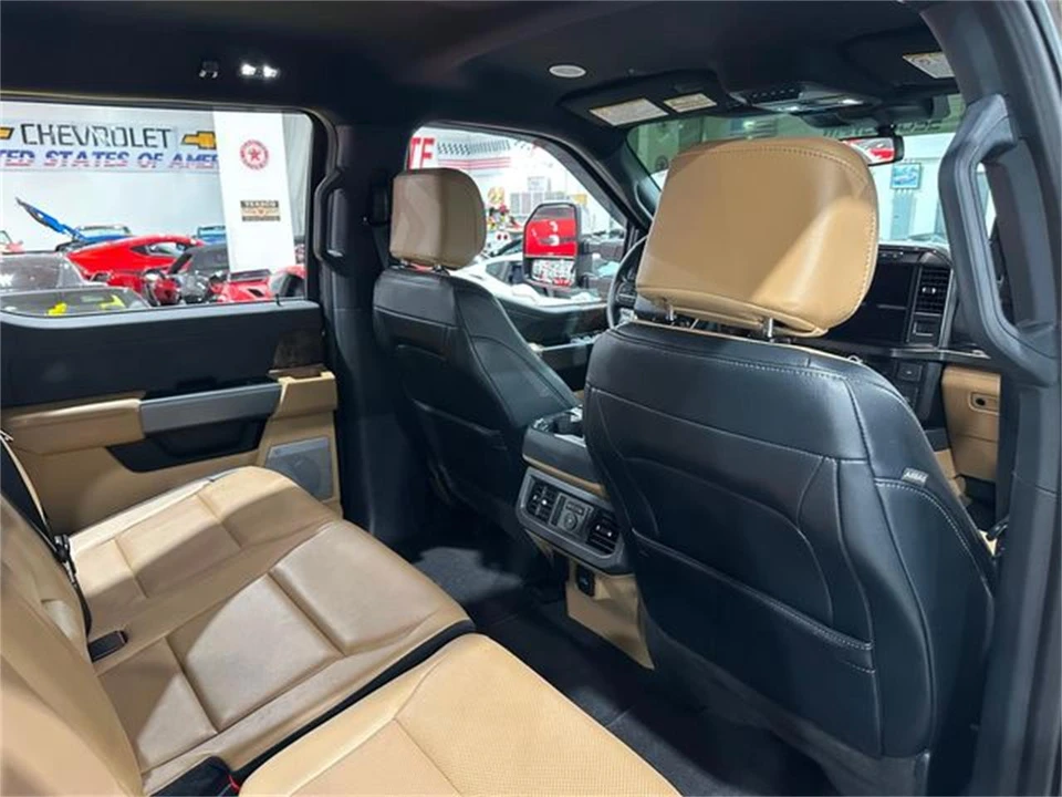2024 Ford Super Duty 5th Gen - Image 15 of 30