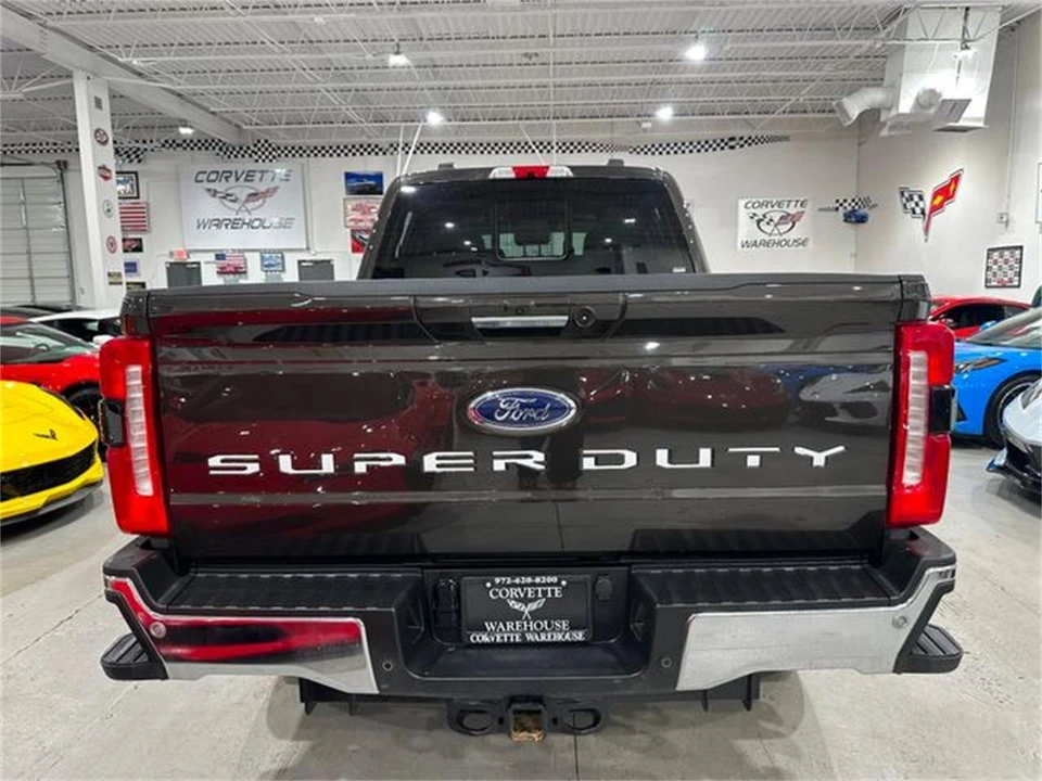 2024 Ford Super Duty 5th Gen - Image 24 of 30