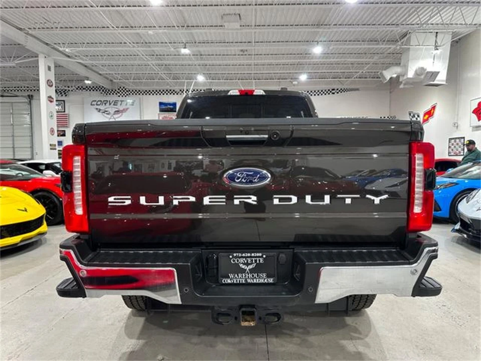 2024 Ford Super Duty 5th Gen - Image 26 of 30