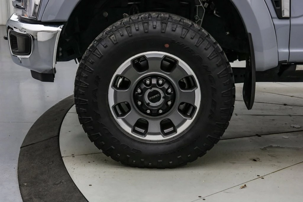 2024 Ford Super Duty 5th Gen - Image 15 of 21