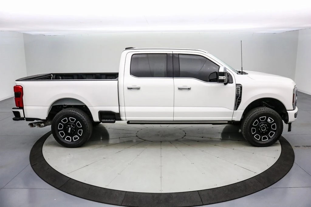 2024 Ford Super Duty 5th Gen - Image 4 of 21