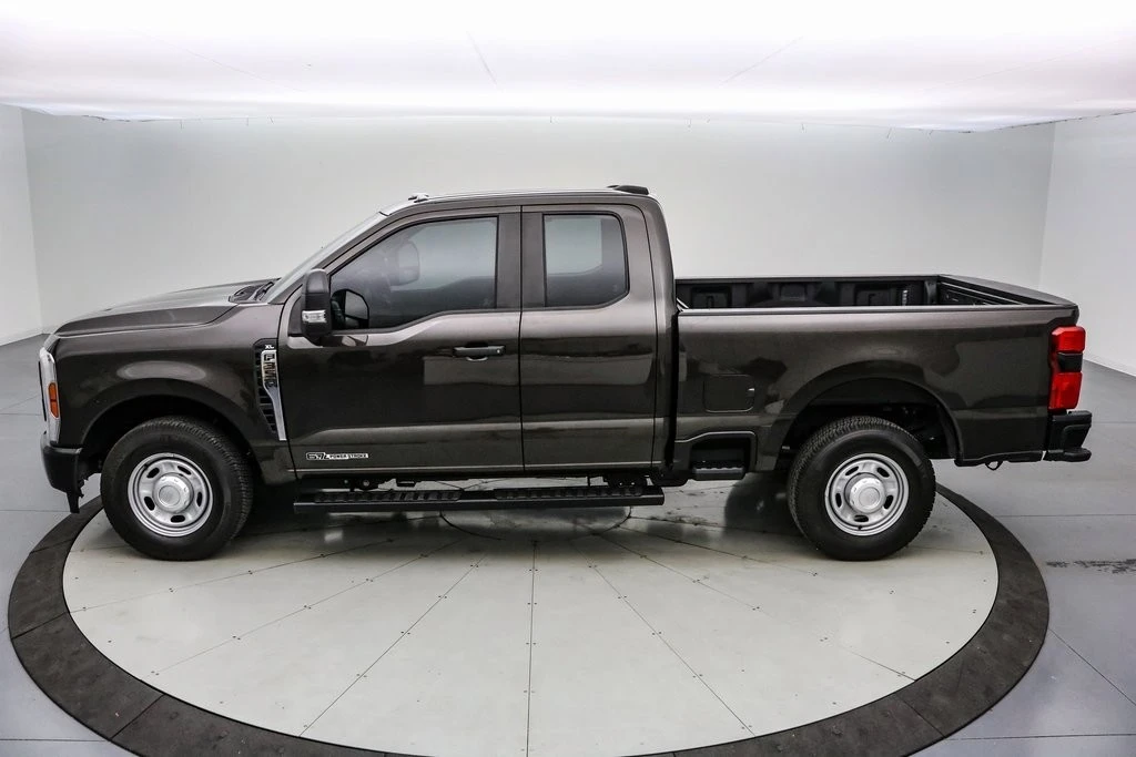 2024 Ford Super Duty 5th Gen - Image 9 of 21