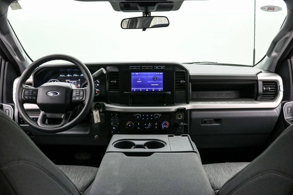 2024 Ford Super Duty 5th Gen - Image 15 of 21