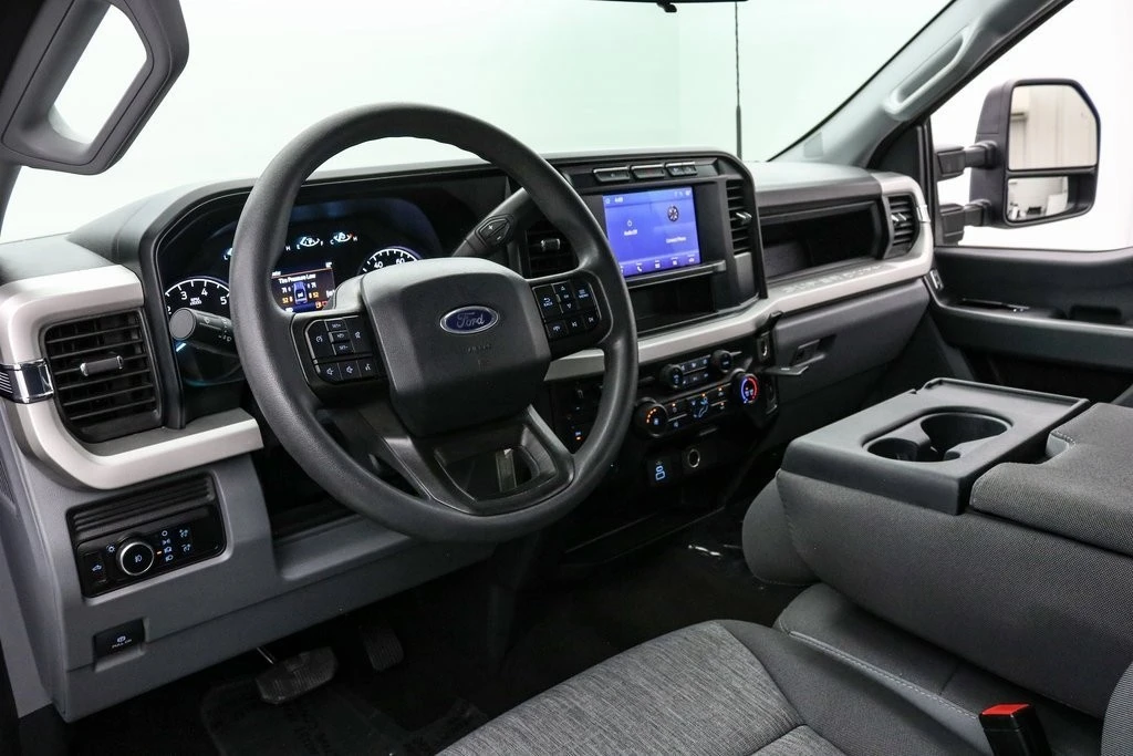 2024 Ford Super Duty 5th Gen - Image 13 of 21