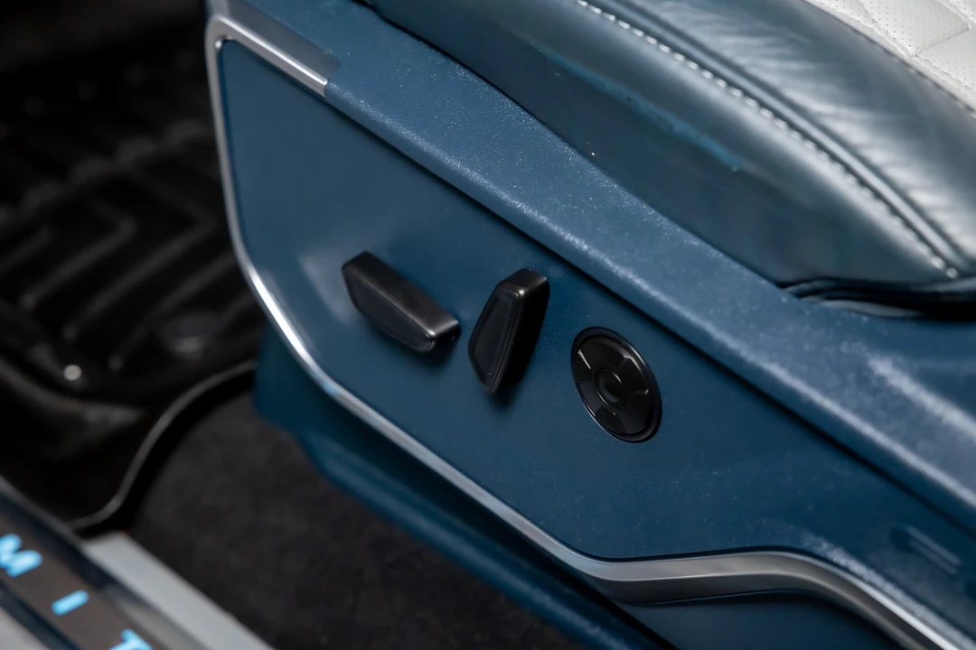 2024 Ford Super Duty 5th Gen - Image 18 of 21