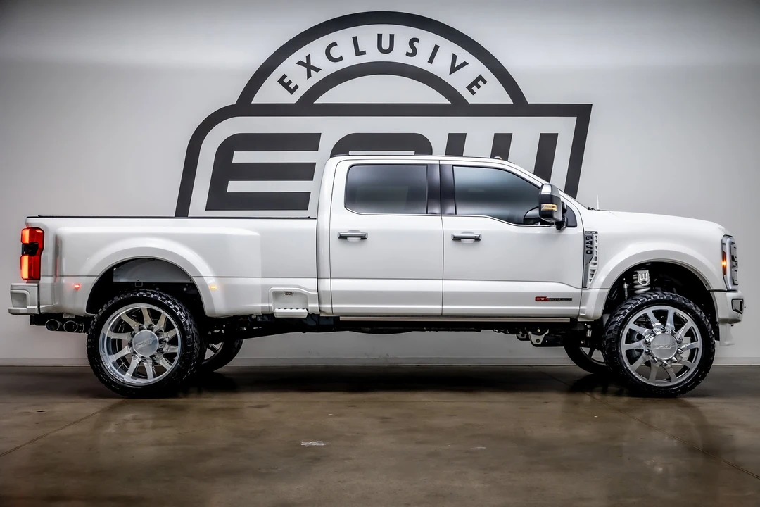 2024 Ford Super Duty 5th Gen - Image 9 of 21