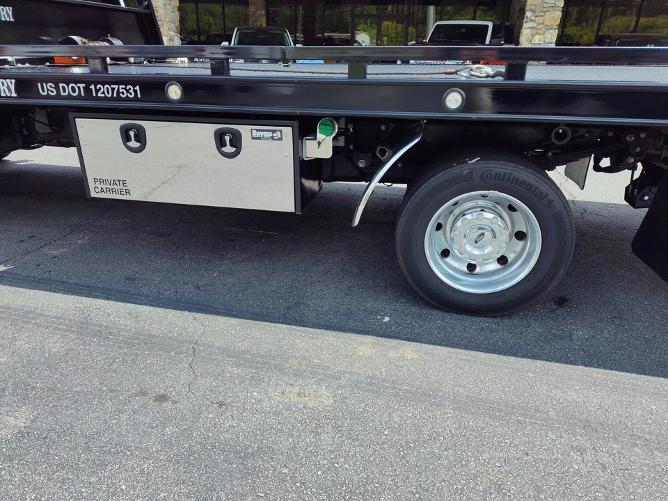 2024 Ford Super Duty 5th Gen - Image 4 of 21