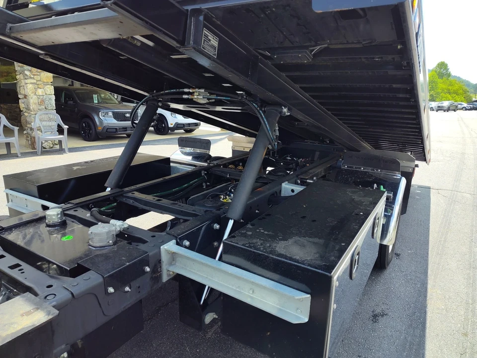 2024 Ford Super Duty 5th Gen - Image 7 of 21