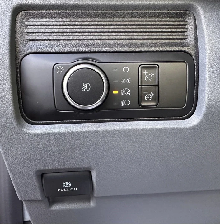2024 Ford Super Duty 5th Gen - Image 18 of 21