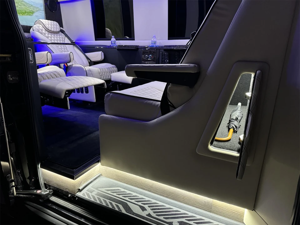 2024 Ford Transit - Image 18 of 21