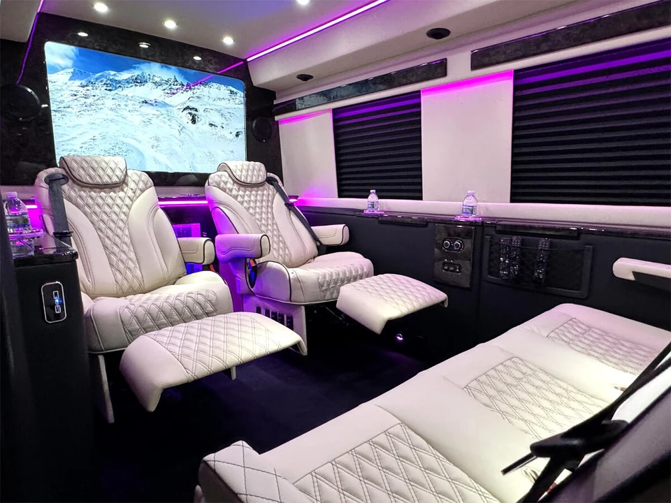2024 Ford Transit - Image 13 of 21